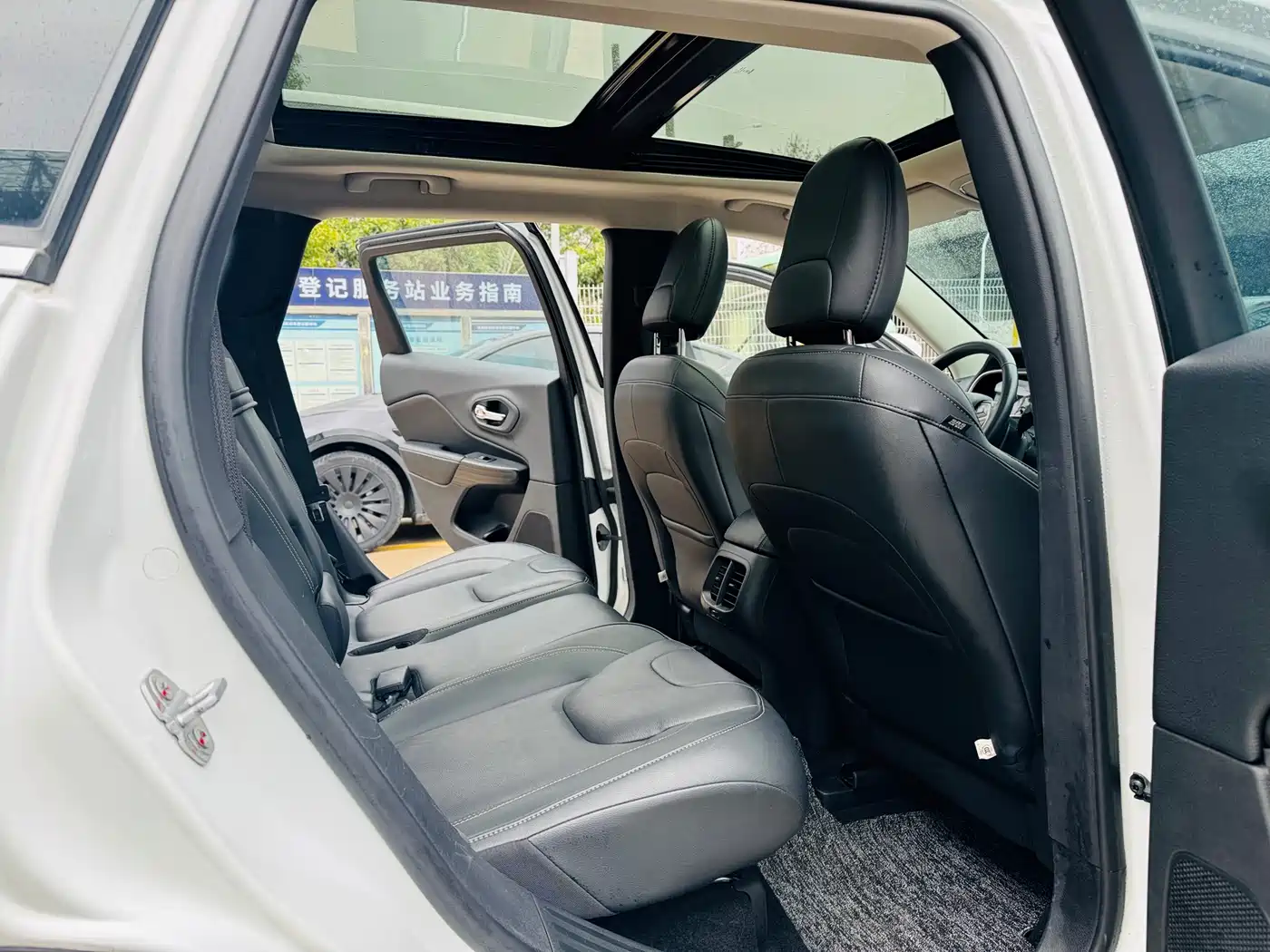 Jeep Cherokee 2018 2017 2.0L Superior Edition
