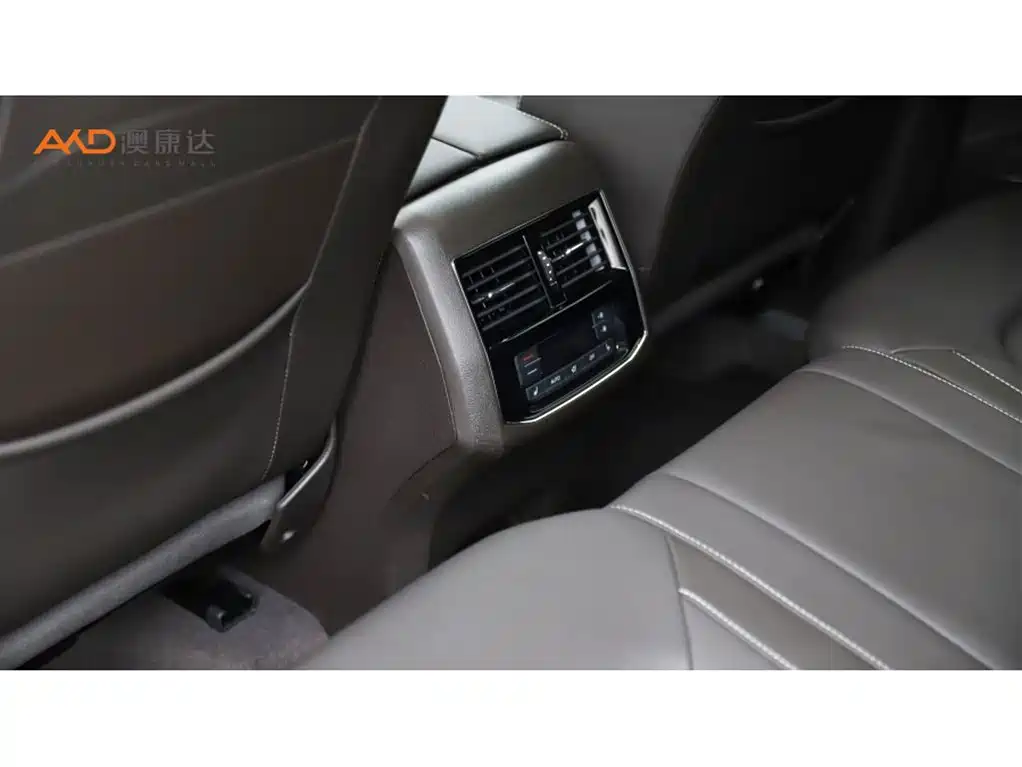 Volkswagen Teramont 2017 530 V6 4WD Flagship Edition фото 10