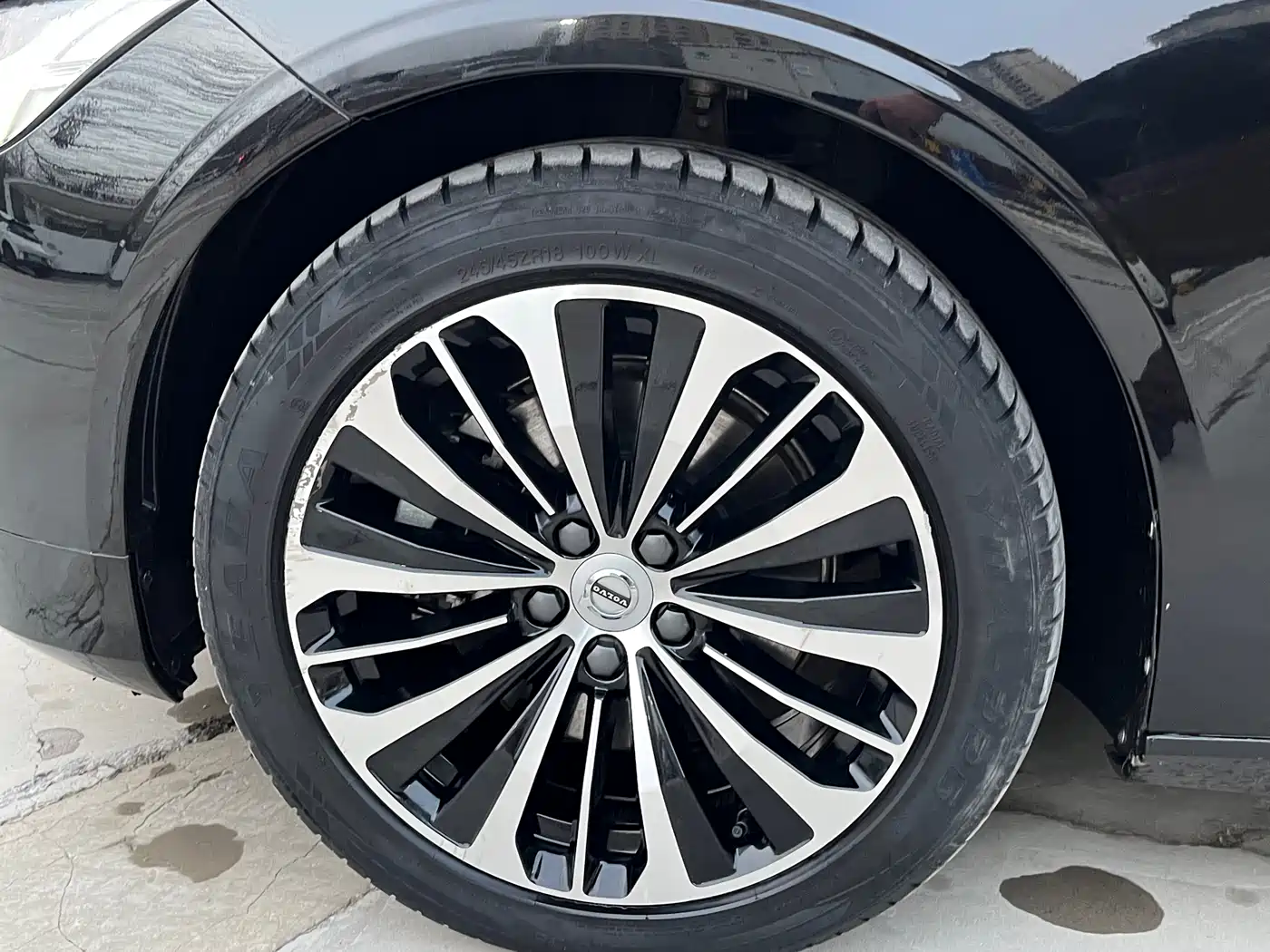 Фото 10 - Volvo S90
