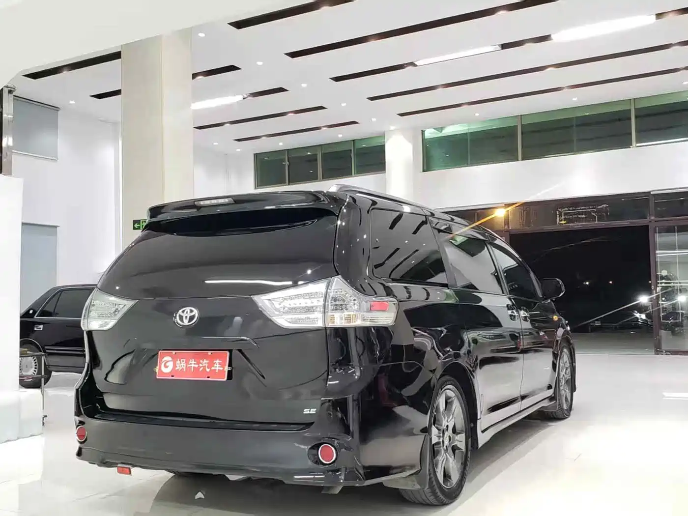 Toyota Sienna 2015 3.5L 2WD LE фото 13