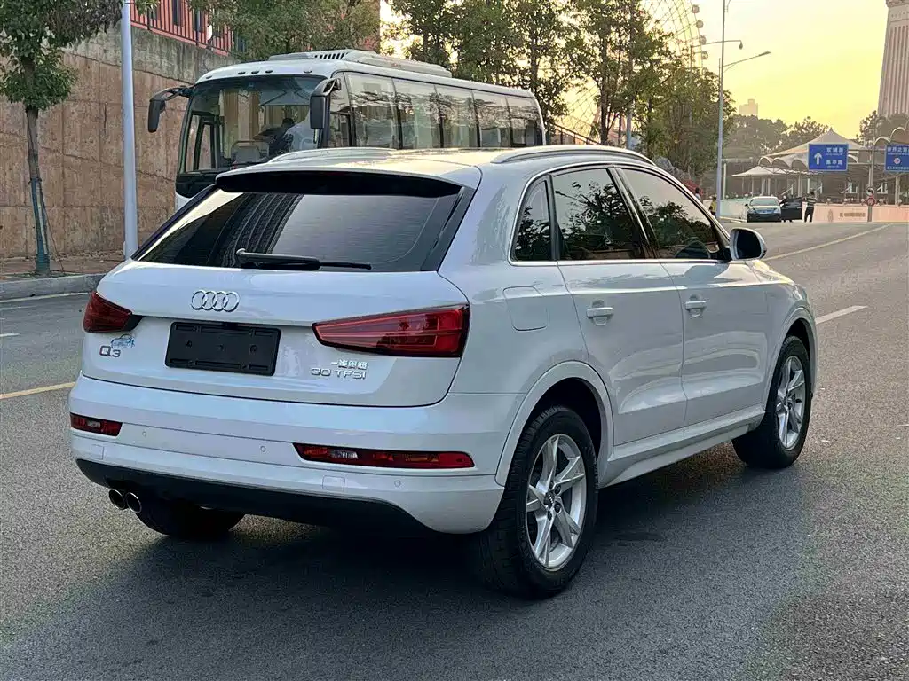 Audi Q3 2018 30th Anniversary Edition 30 TFSI Fashion фото 6