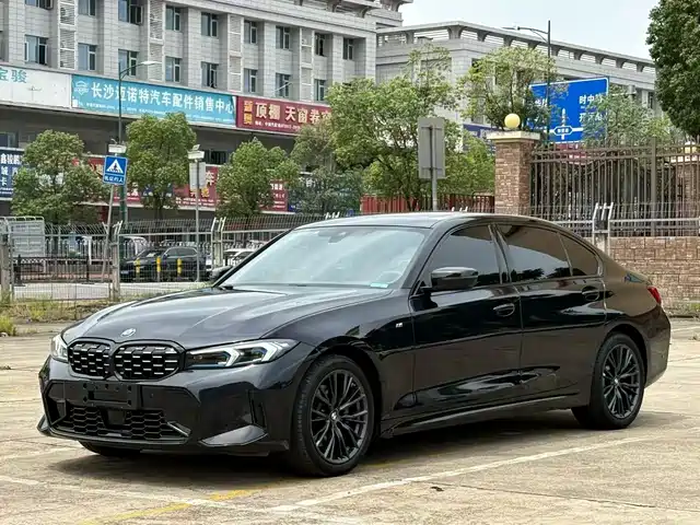 BMW 3 Series 2023