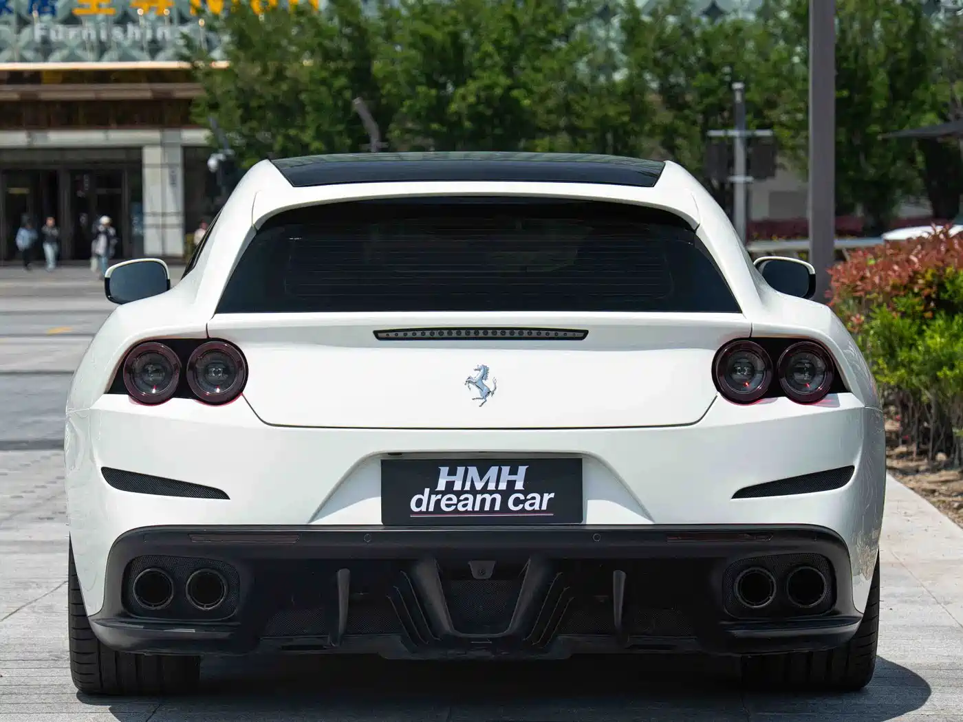 Ferrari GTC4Lusso 2017 2016 6.3L V12
