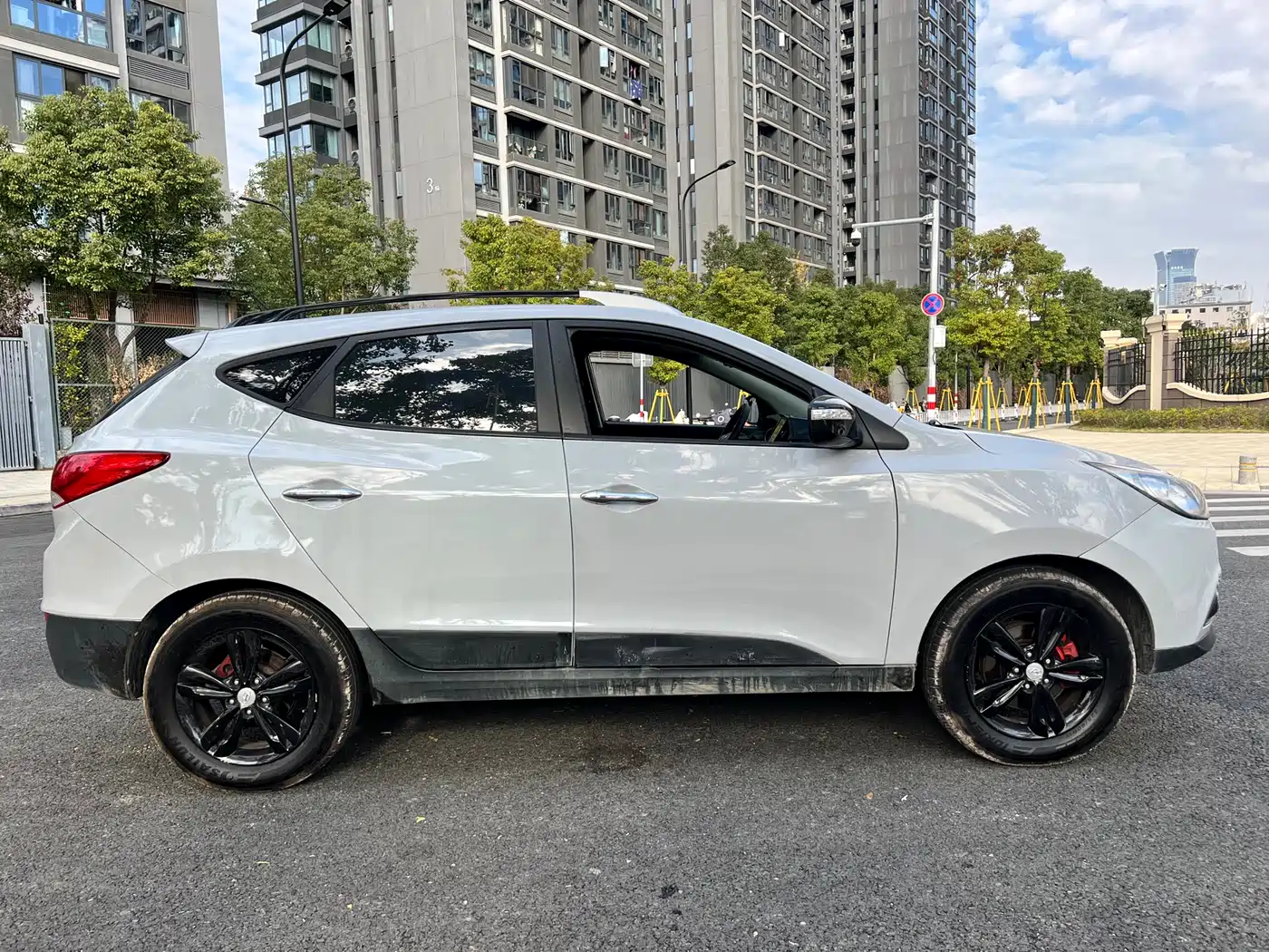 Hyundai Beijing Hyundai ix35 2013 2.4L Automatic 2WD Leading GLX China IV фото 4