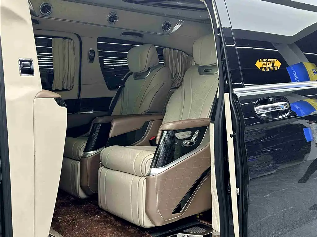 Mercedes-Benz V-Class 2021 V 260 L Long Wheelbase Luxury Edition фото 8
