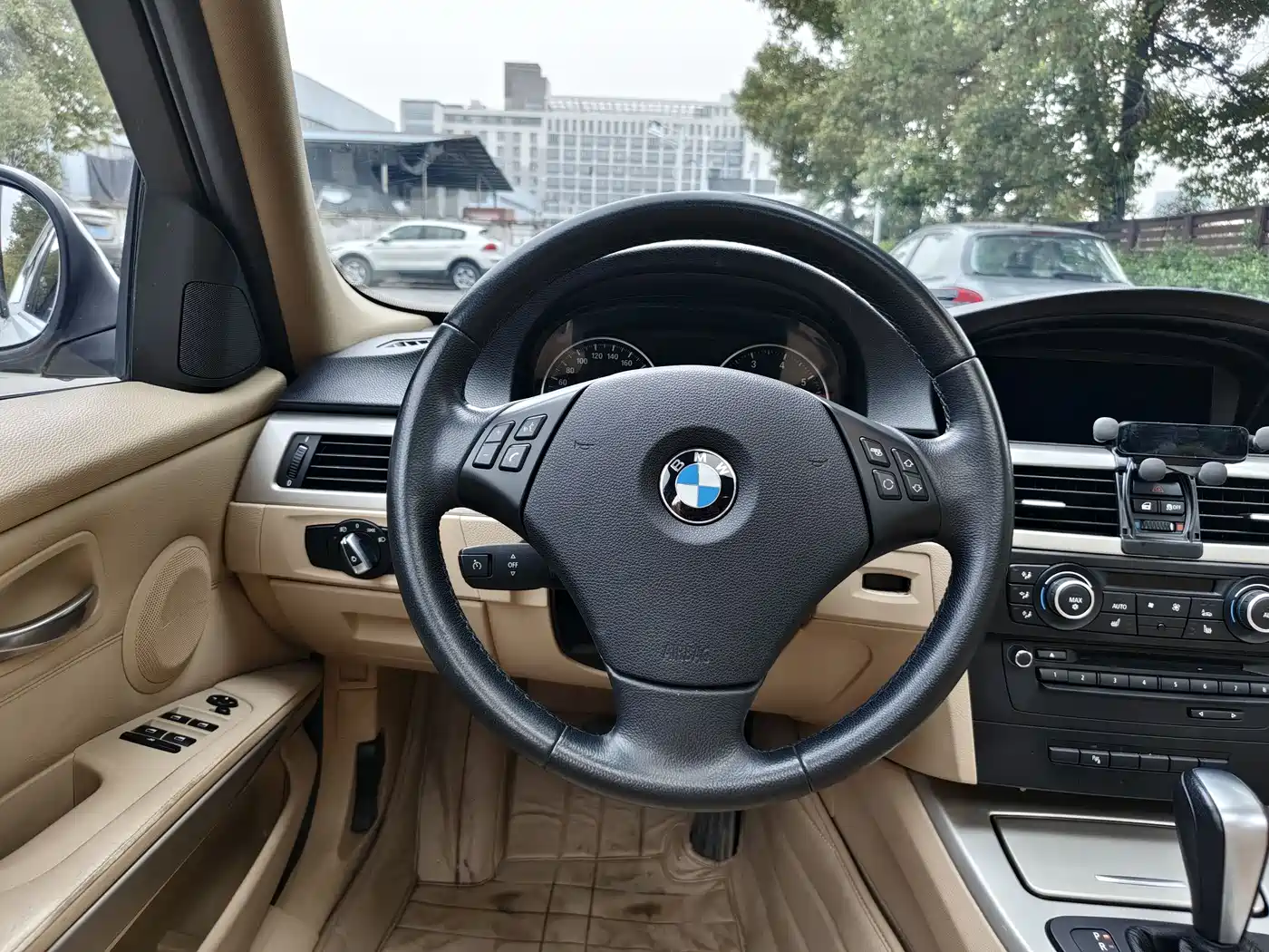 BMW 3 Series 2011 320i Fashion фото 11
