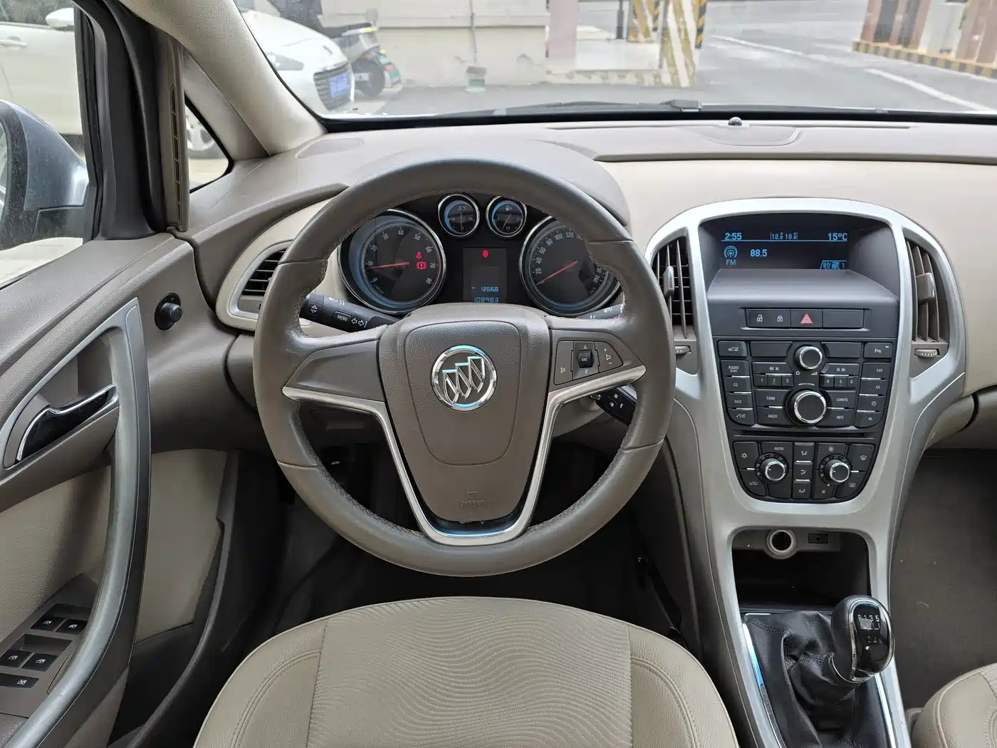 Buick Excelle 2010 GT 1.6L Manual Progressive Edition фото 8