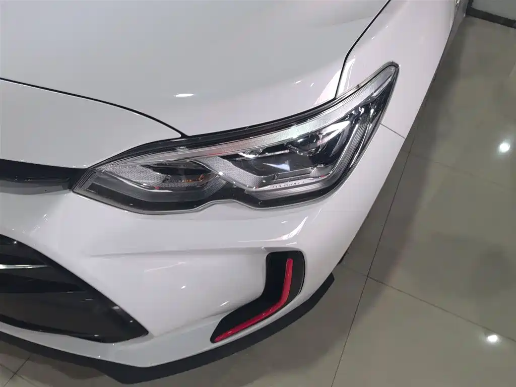 Chevrolet Volando 2018 Redline 530T Auto Premium Edition (5+2 seats) China V фото 15