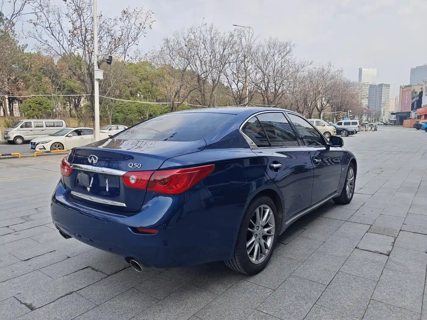 Фото 11 - Infiniti Q50L