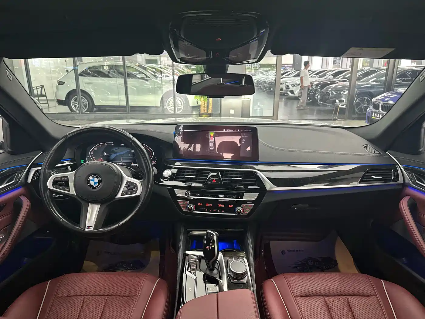BMW 5 Series 2021 525Li M Sport Package фото 4