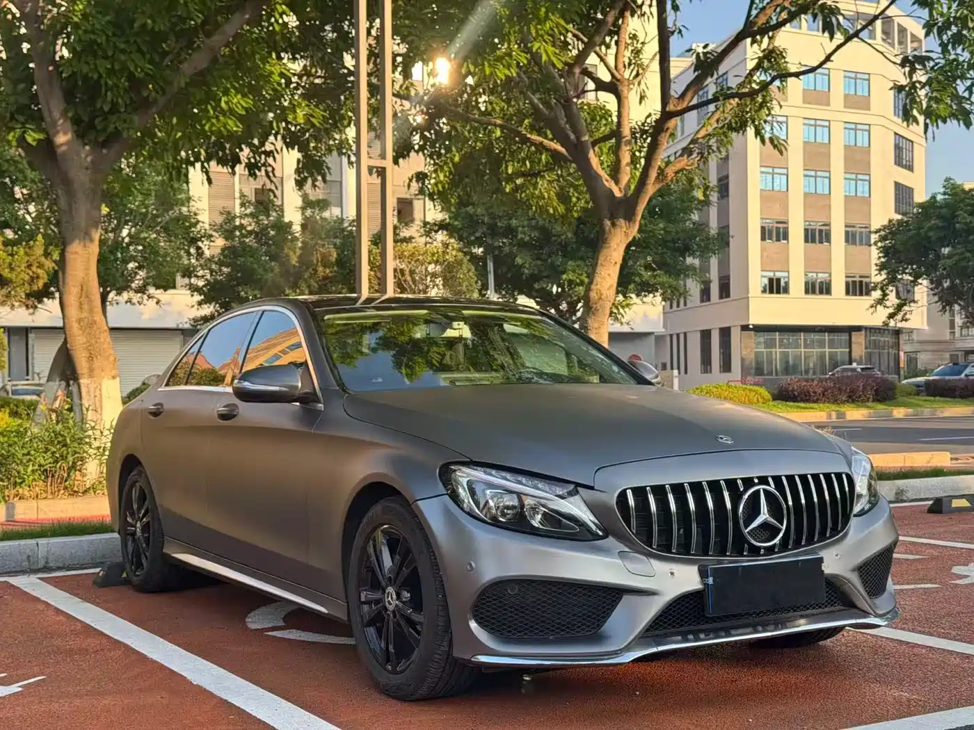 Mercedes-Benz C-Class 2017 Facelift C 200 L Sport Edition фото 3