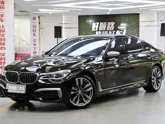 BMW 7 SERIES