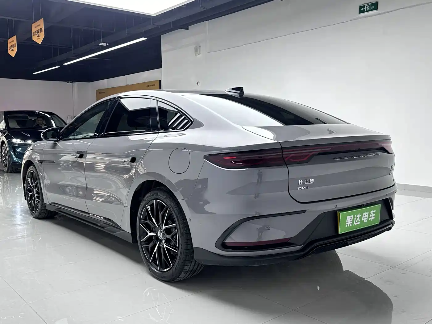 BYD Han 2025 2025 DM-i Smart Driving Edition 125KM LiDAR Flagship
