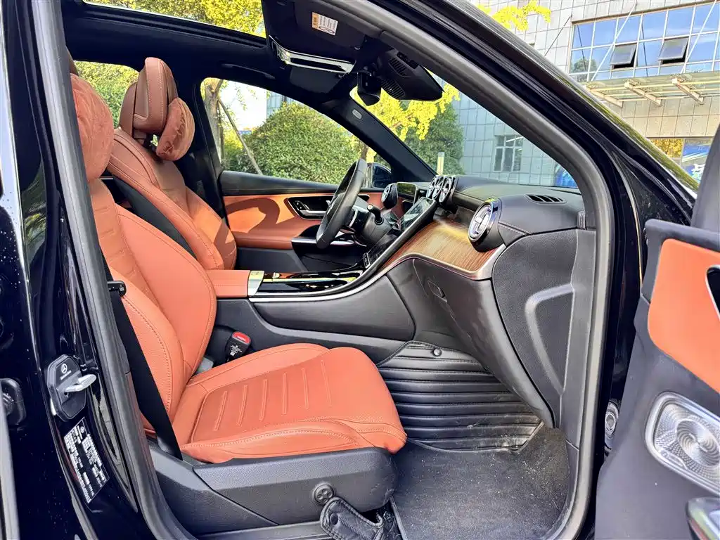 Фото 9 - Mercedes-Benz GLC