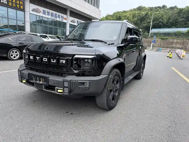 Jetour Traveler 2023 Model 1.5T 2WD Discovery PRO