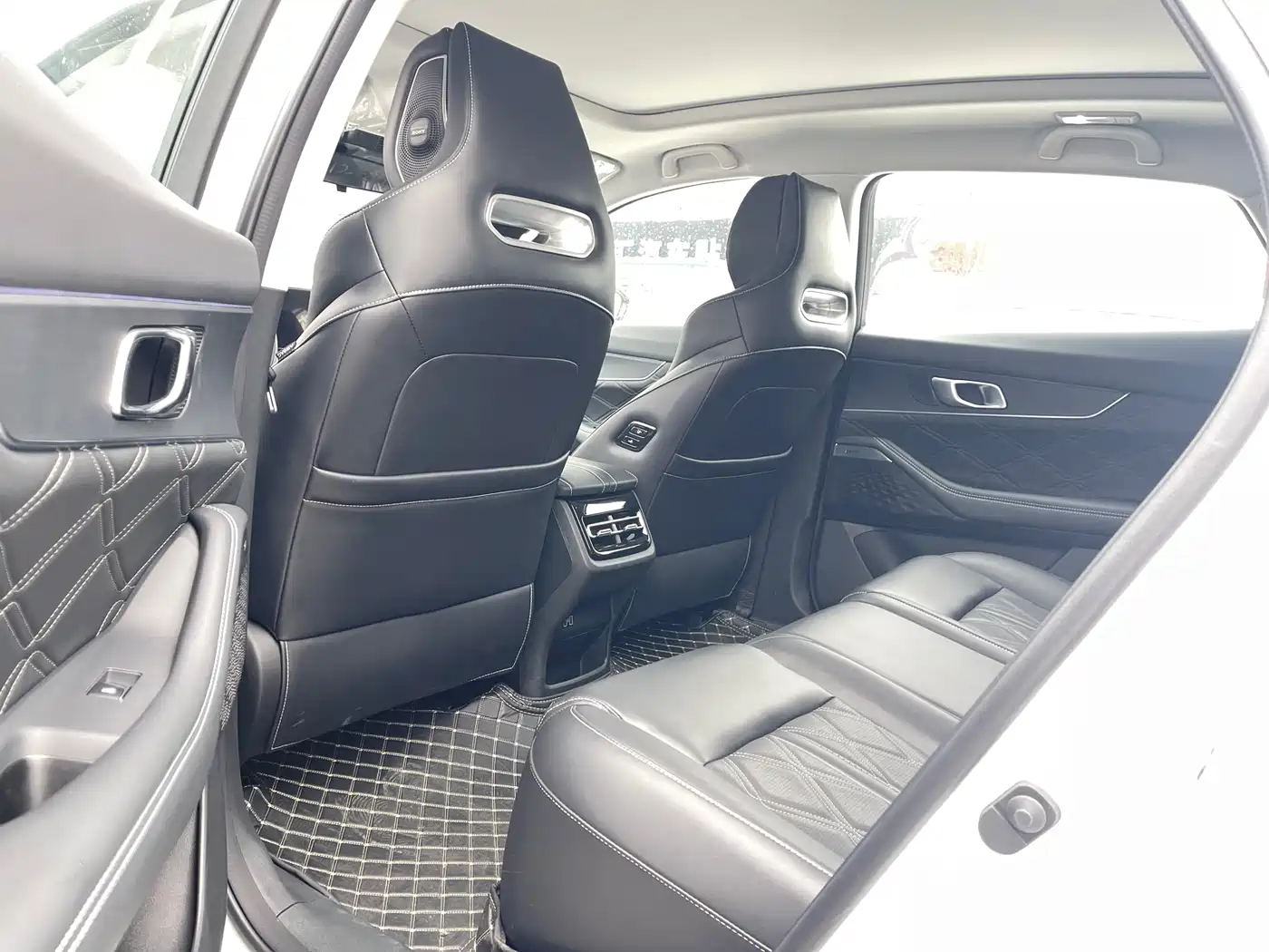 CHANGAN UNI K SMART IDD