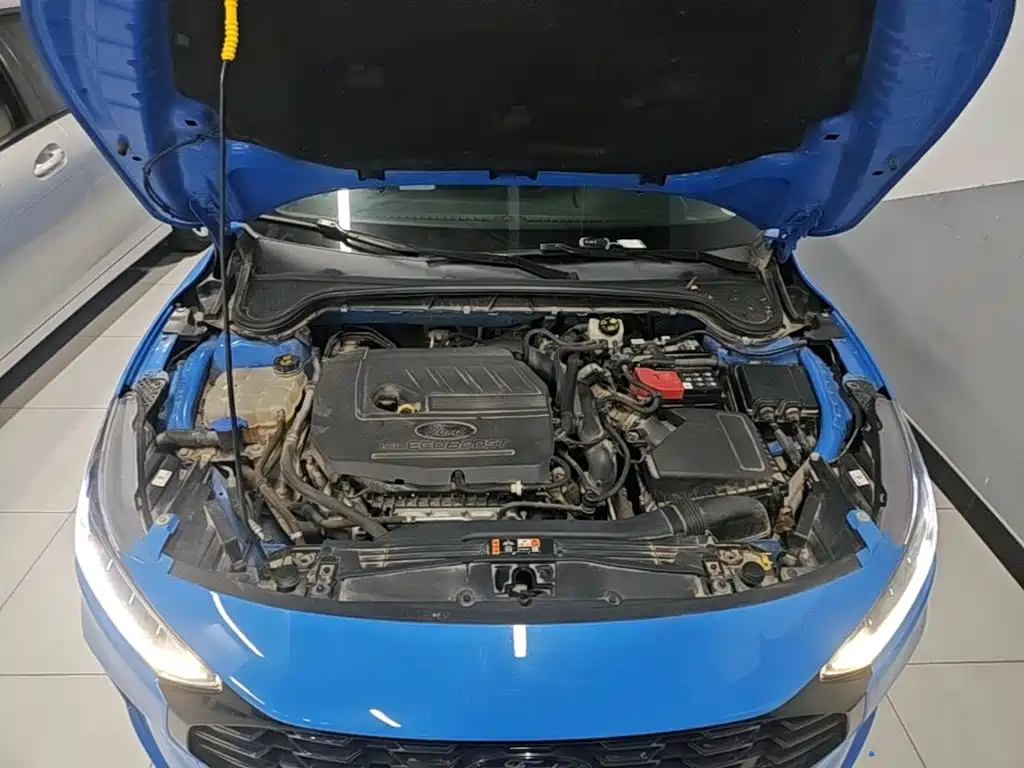 Ford Focus 2023 2022 Sedan EcoBoost 180 Auto Speed Edition