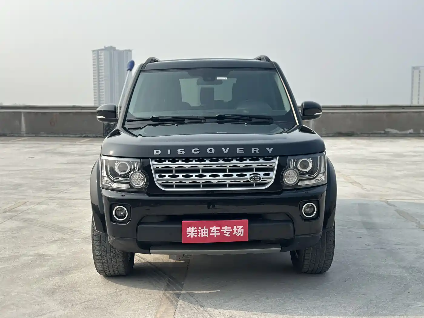 Land Rover Discovery 2014 3.0 SDV6 HSE Diesel фото 2