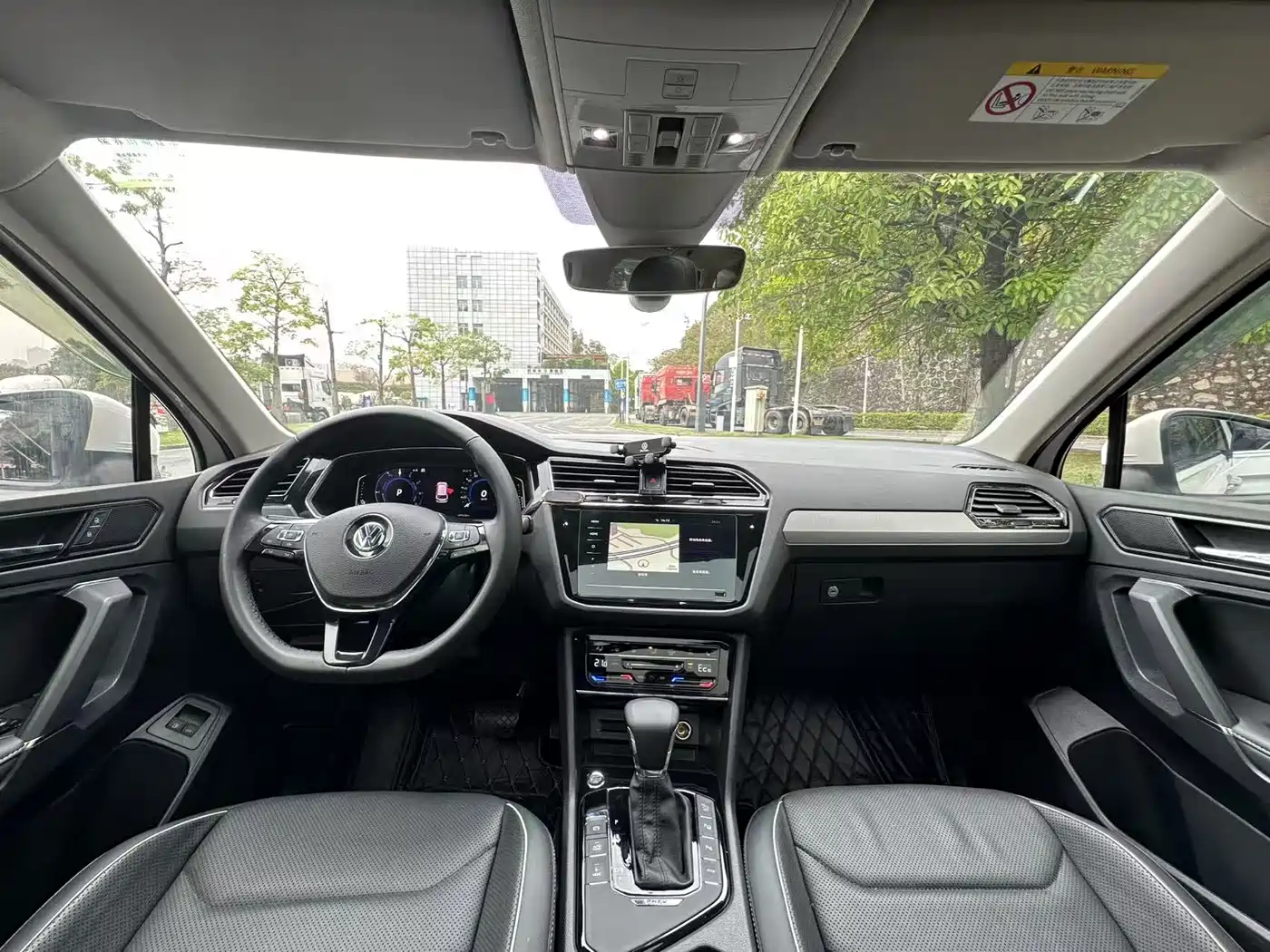 VOLKSWAGEN TIGUAN L NEW ENERGY