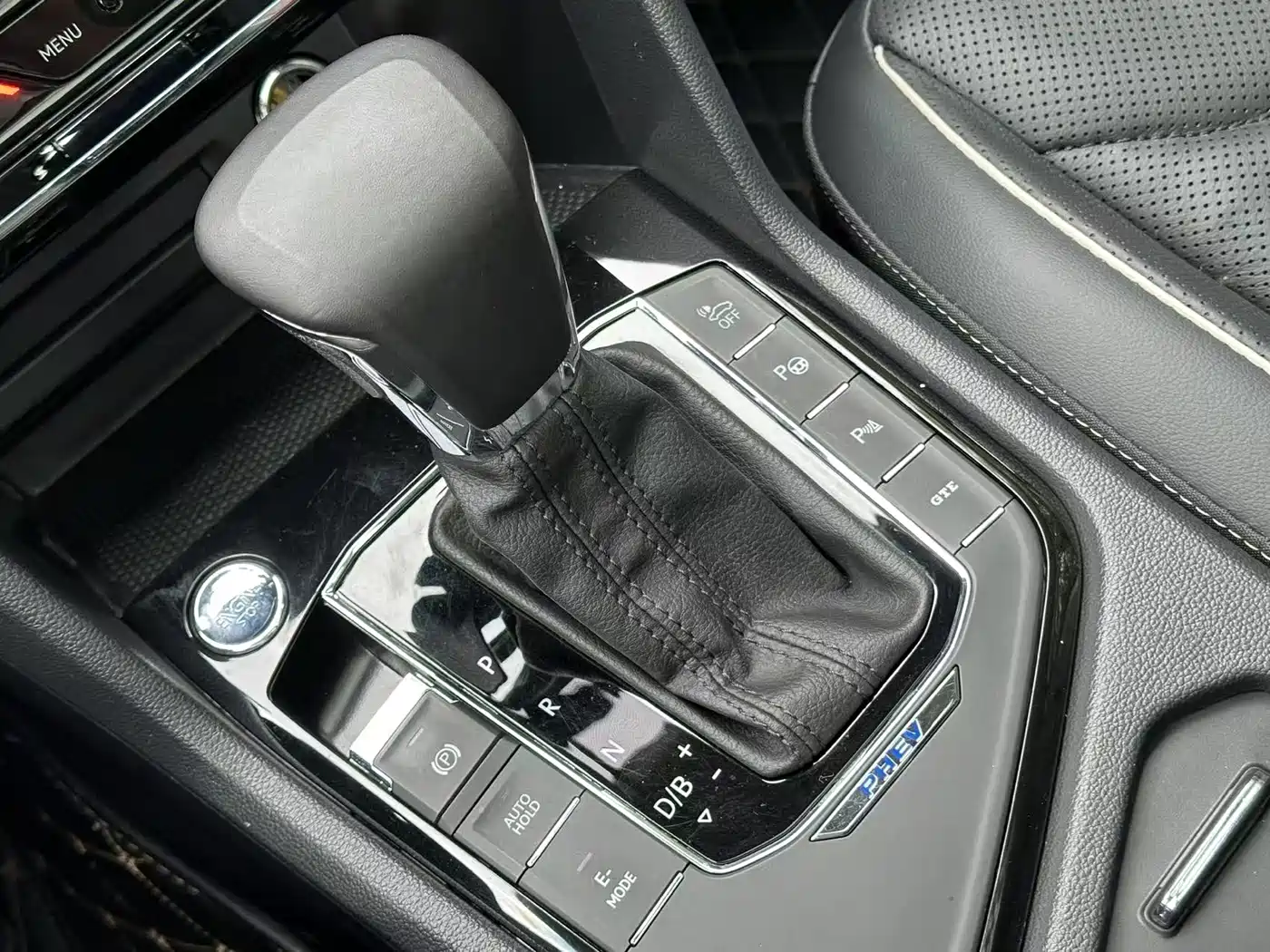 VOLKSWAGEN TIGUAN L NEW ENERGY