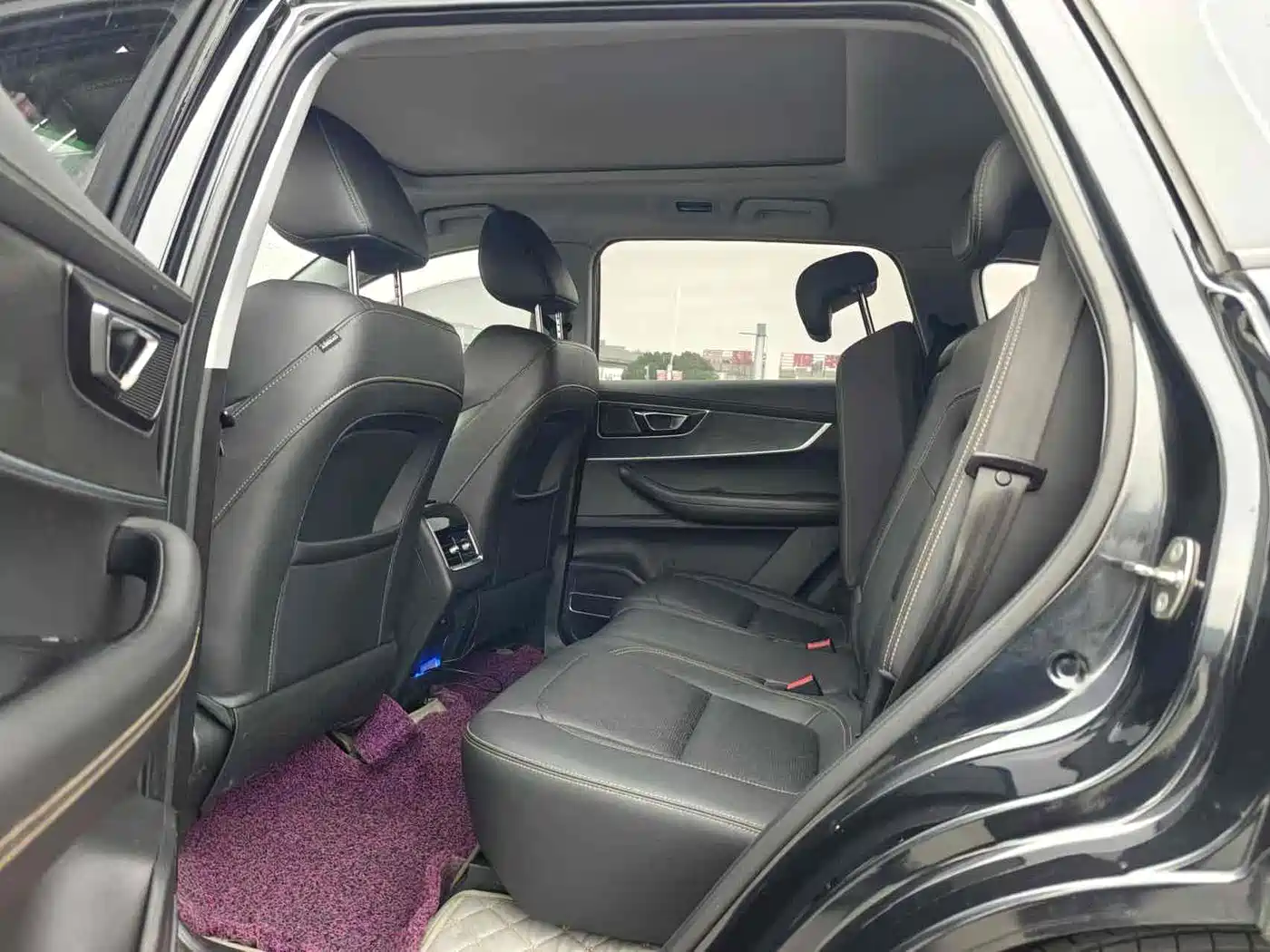 Photo 8 - Chery Tiggo 8