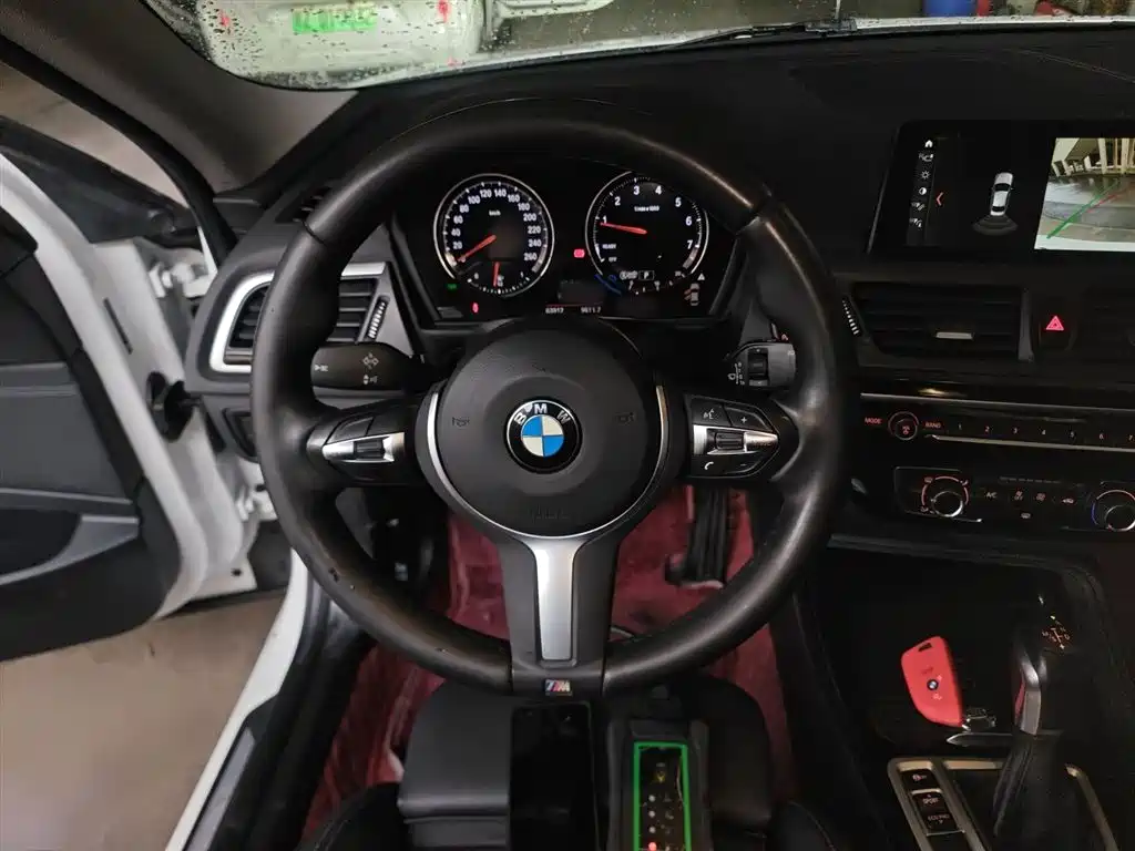 BMW 1 Series 2019 118i M Sport Package фото 7