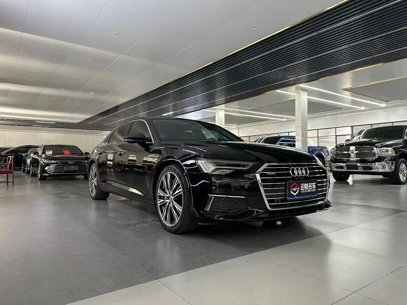 Фото 3 - Audi A6L