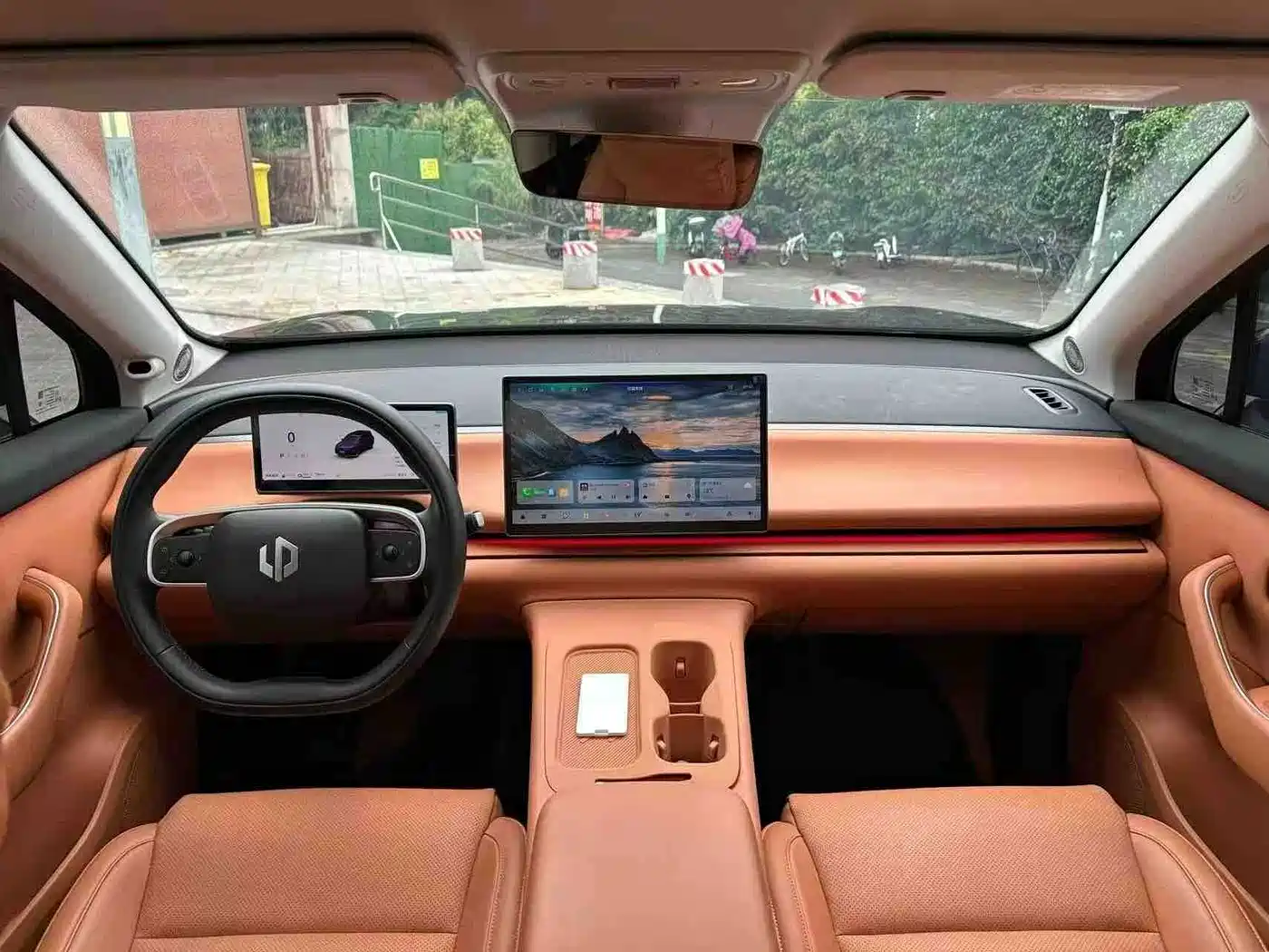 Leapmotor C16 2025 2024 Extended Range 200 Premium Edition
