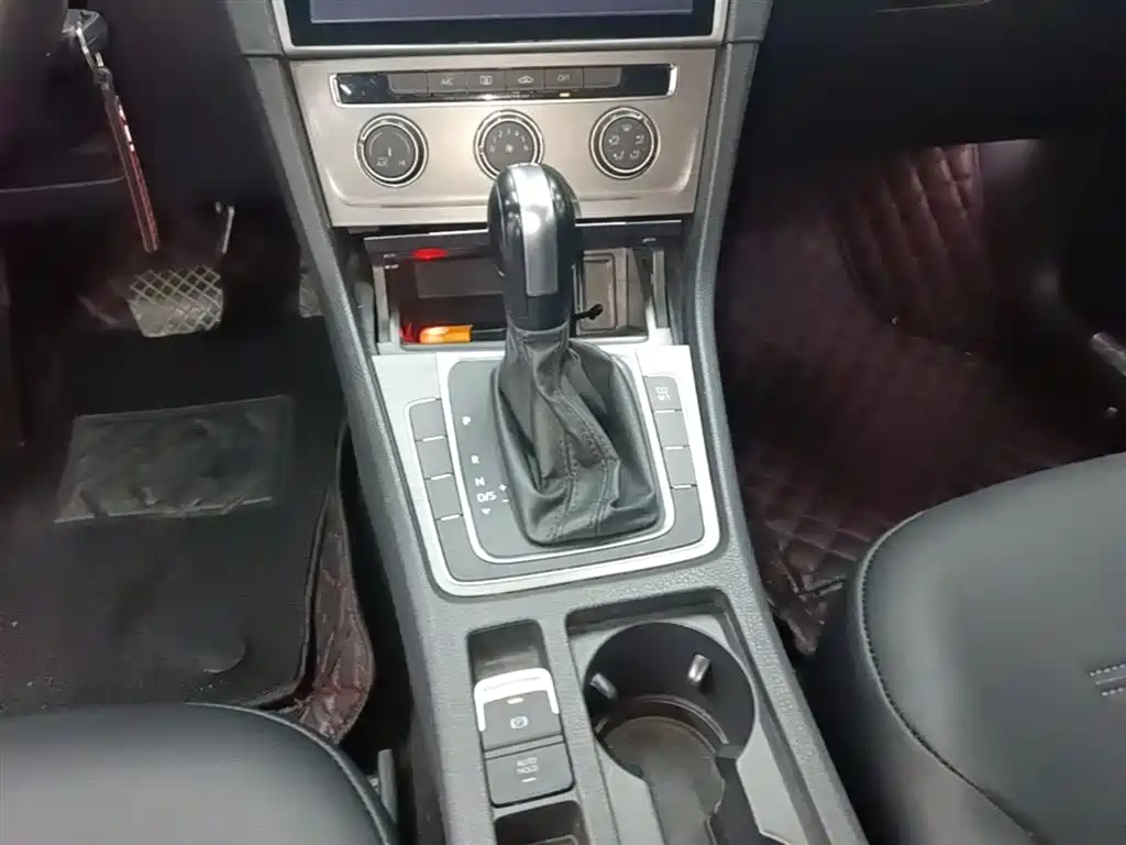 Volkswagen Golf 2015 1.4TSI Automatic Comfort фото 14