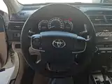 Фото 15 - Toyota Camry