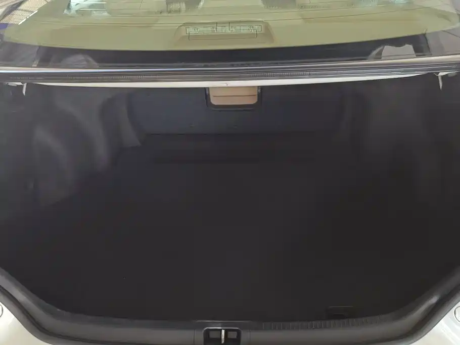 Фото 4 - Toyota Camry