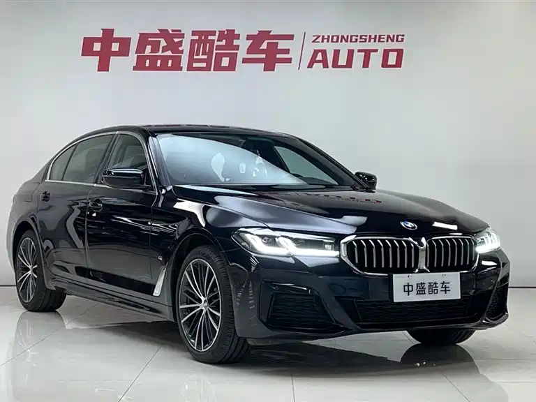BMW 5 Series 2023 530Li Leading M Sport Package фото 3