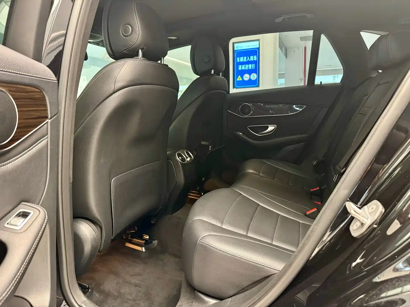 Mercedes-Benz GLC 2018 GLC 260 4MATIC Luxury фото 7