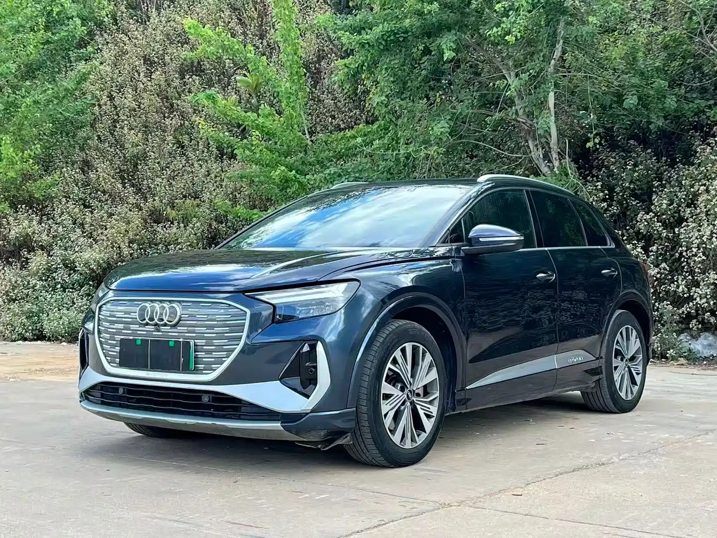 Audi Q4 e-tron 2024 40 e-tron Pioneer Edition