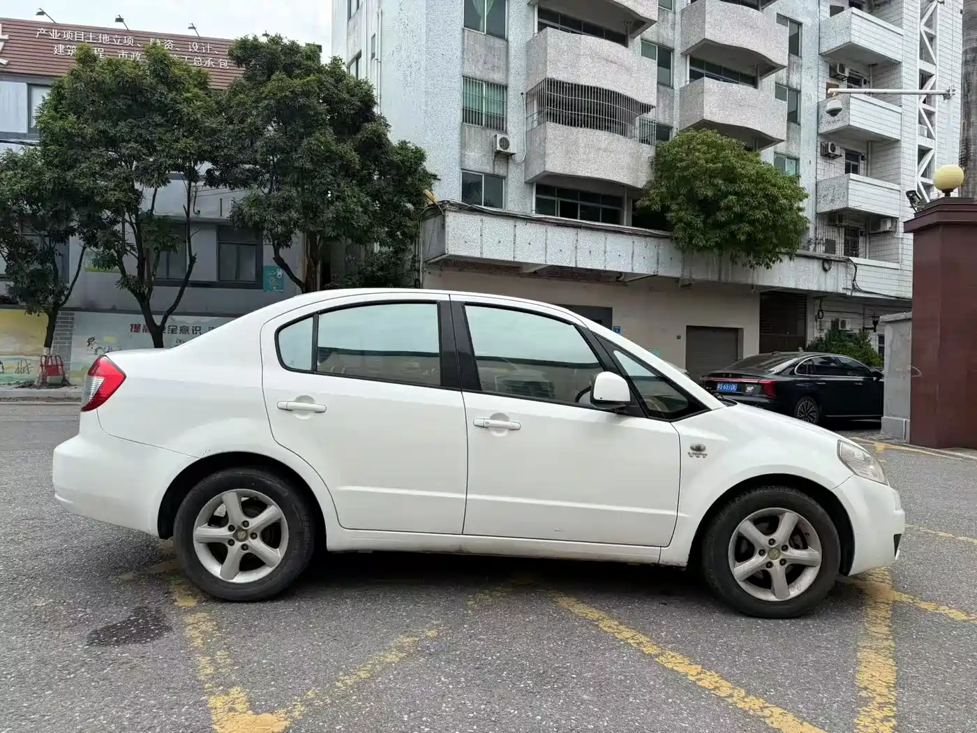 Suzuki SX4 2007 2006 Sedan 1.6L Automatic Luxury