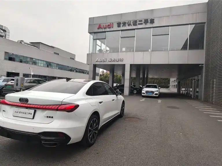 Audi A5L 2025 2.0T Sport Edition Plus фото 4