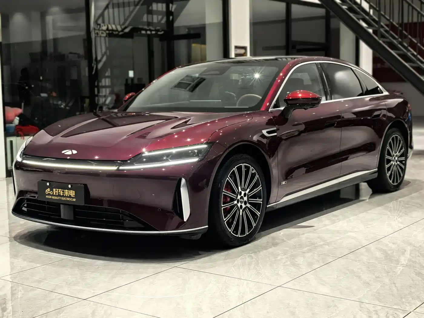 Chery Fengyun A9L 2025 Model 4WD High-performance Summit Edition