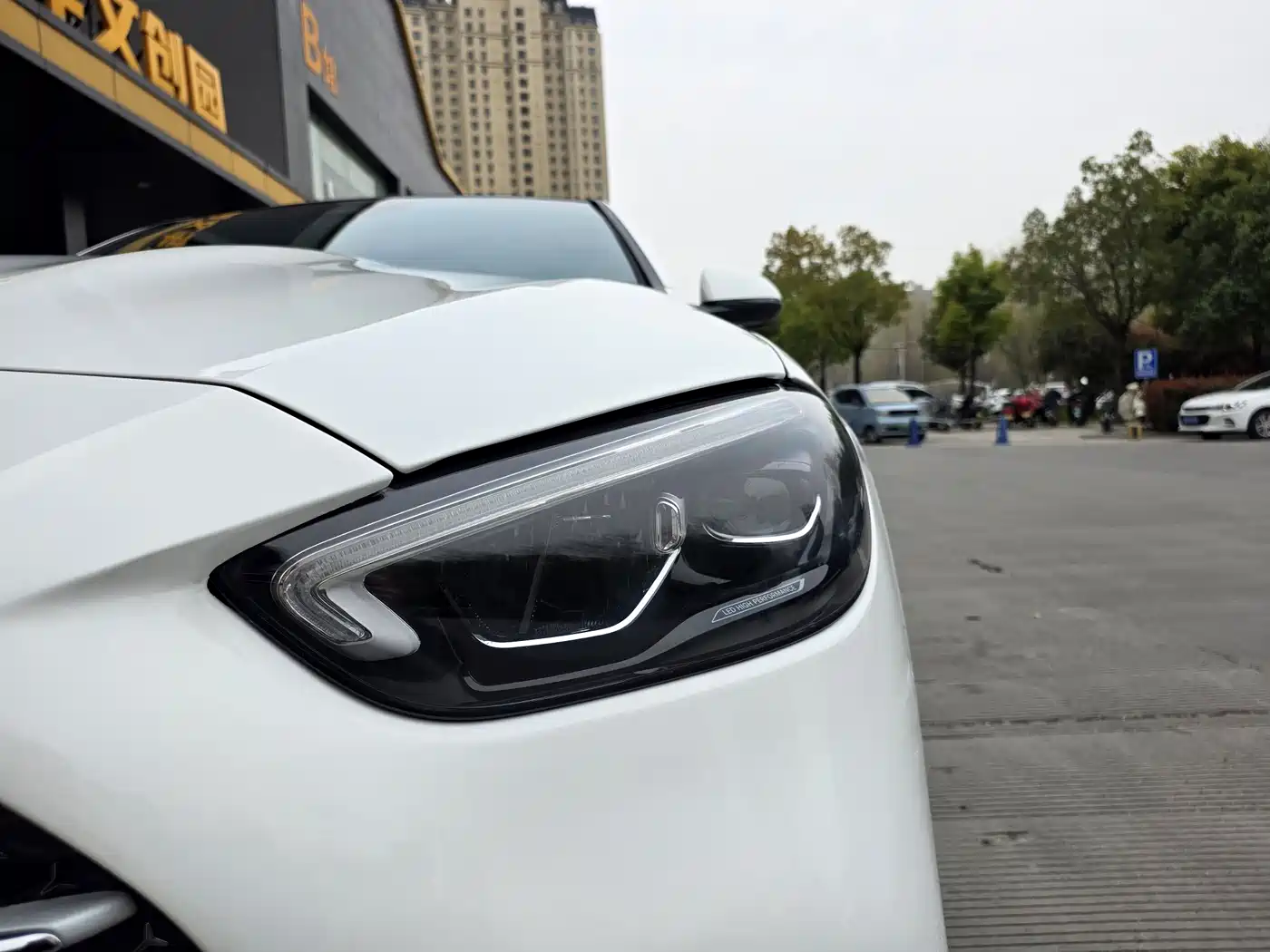 MERCEDES-BENZ C CLASS