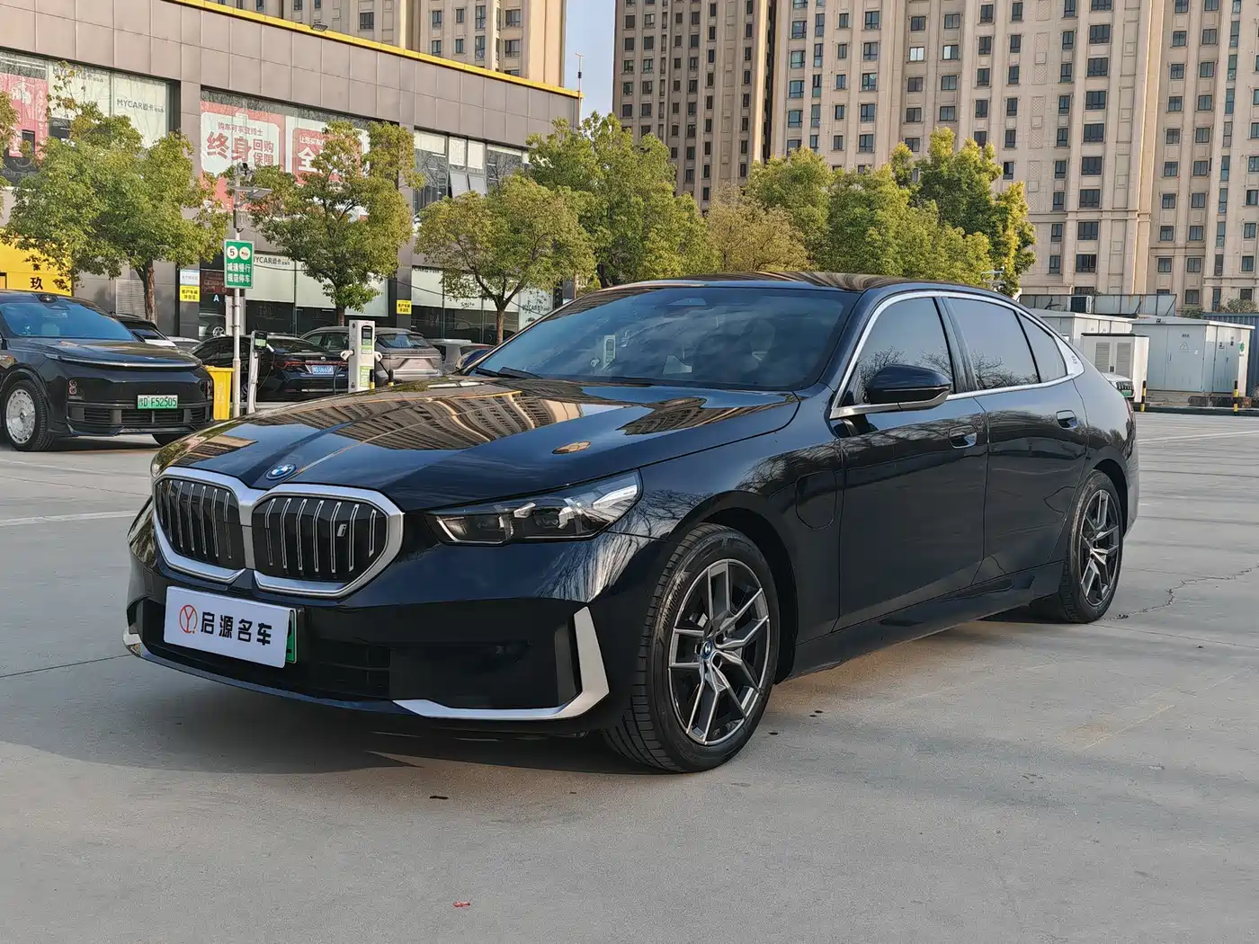 BMW I5