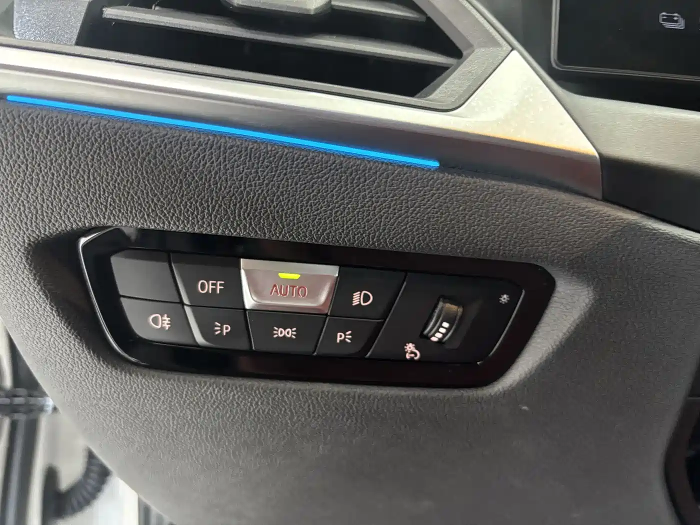 BMW i3 2024 eDrive 35 L фото 15
