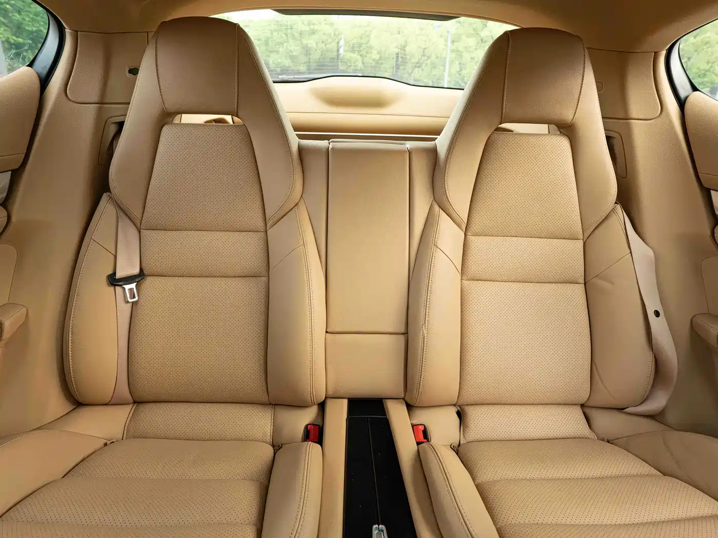 Porsche Panamera 2014 Panamera 4 3.0T фото 23
