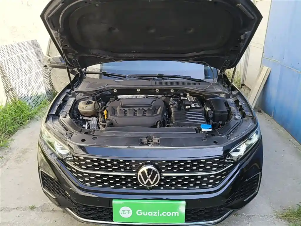 Volkswagen Passat 2023 Facelift 330TSI Starlight Luxury Edition фото 20