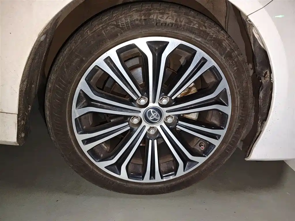 Toyota Corolla 2021 1.2T S-CVT Sport Edition фото 8