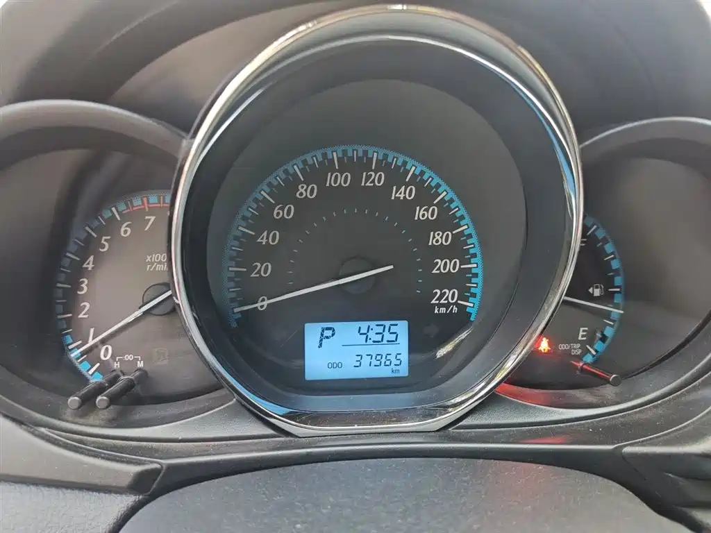 Toyota YARiS L Zhi Xiang 2017 1.5E CVT Charming Edition фото 7