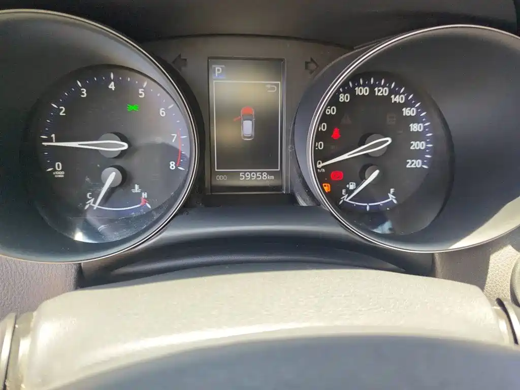 Toyota C-HR 2020 Model 2.0L Leading фото 8