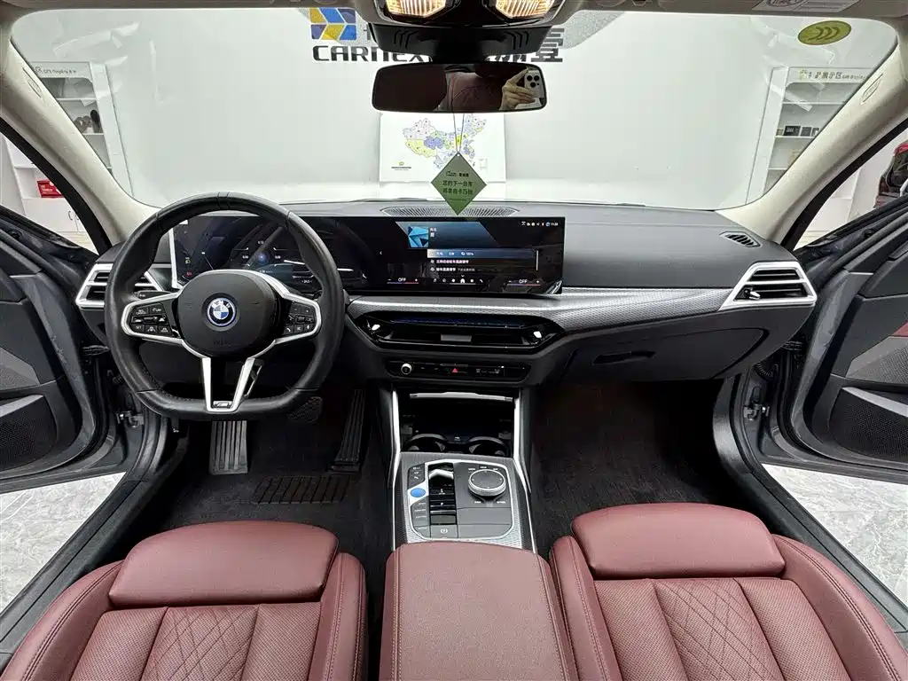 BMW i3 2025 eDrive 40 L Shadow Night Package фото 9