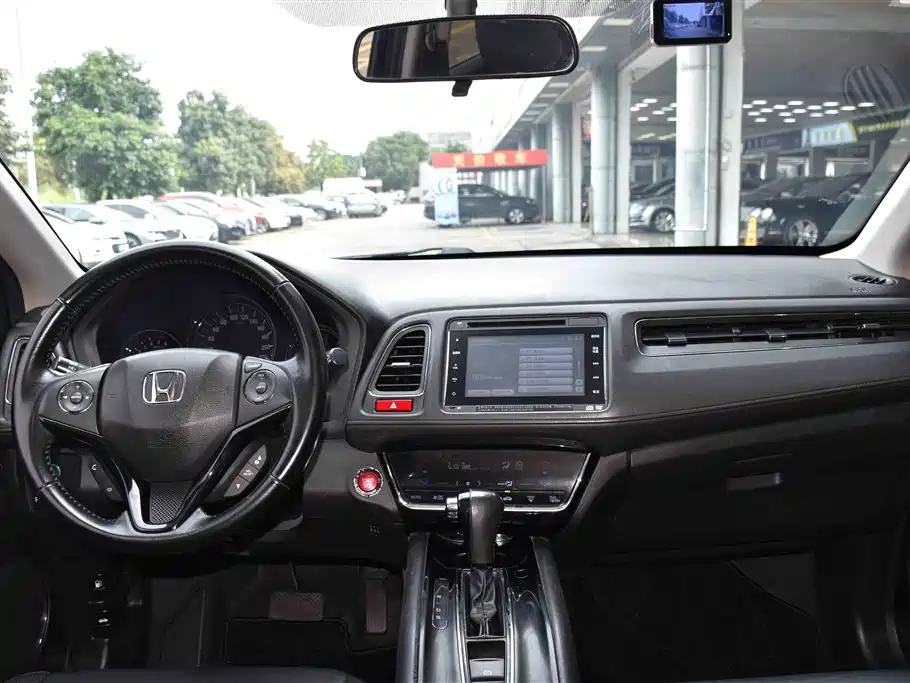 Honda Vezel 2015 2015 1.8L CVT 4WD Flagship Model