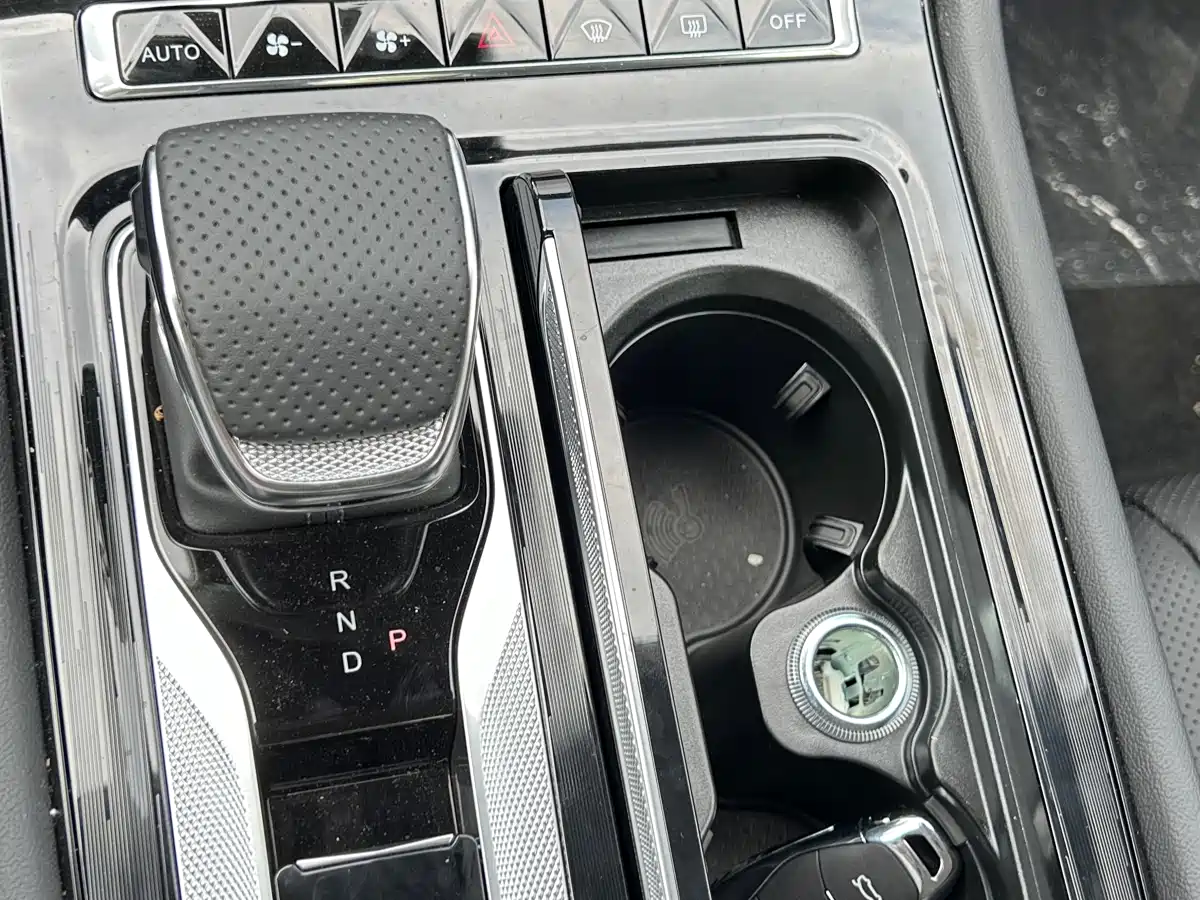 RED FLAG H5 PHEV