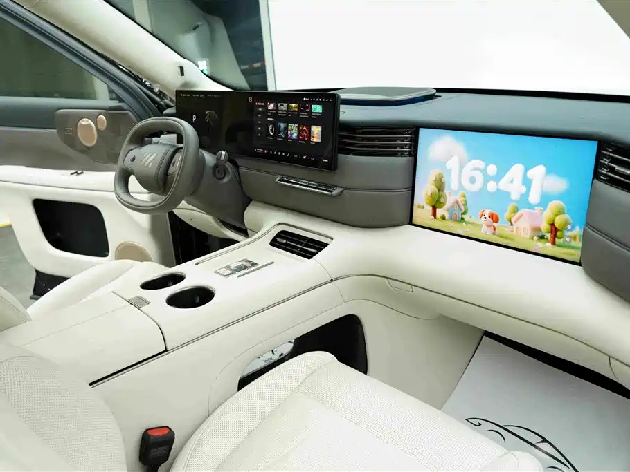 Voyah Auto VOYAH Zhuiguang L 2025 2025 Mid-configuration Model