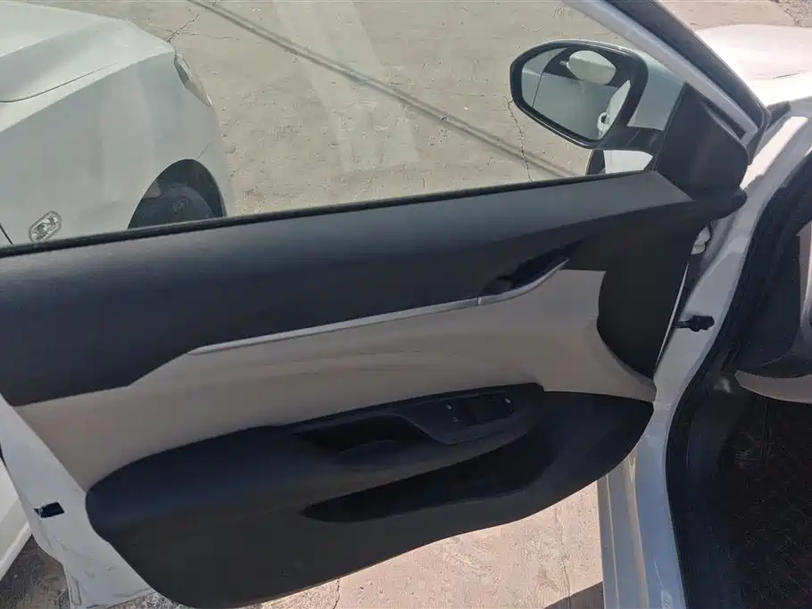Buick Excelle 2021 Exemplar 1.5L Auto Progressive фото 7